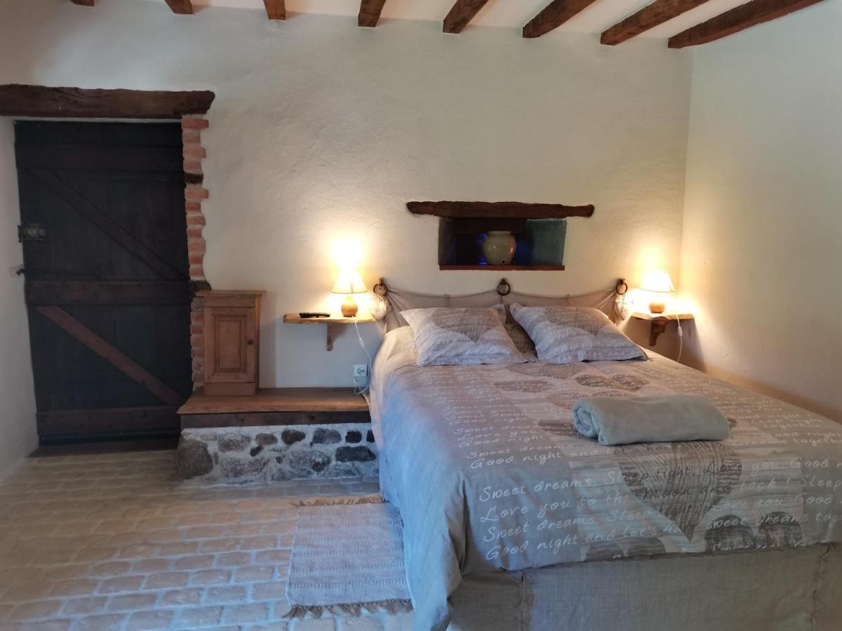 Domaine Des Maillets Bed and Breakfast Blot-l'Eglise Εξωτερικό φωτογραφία