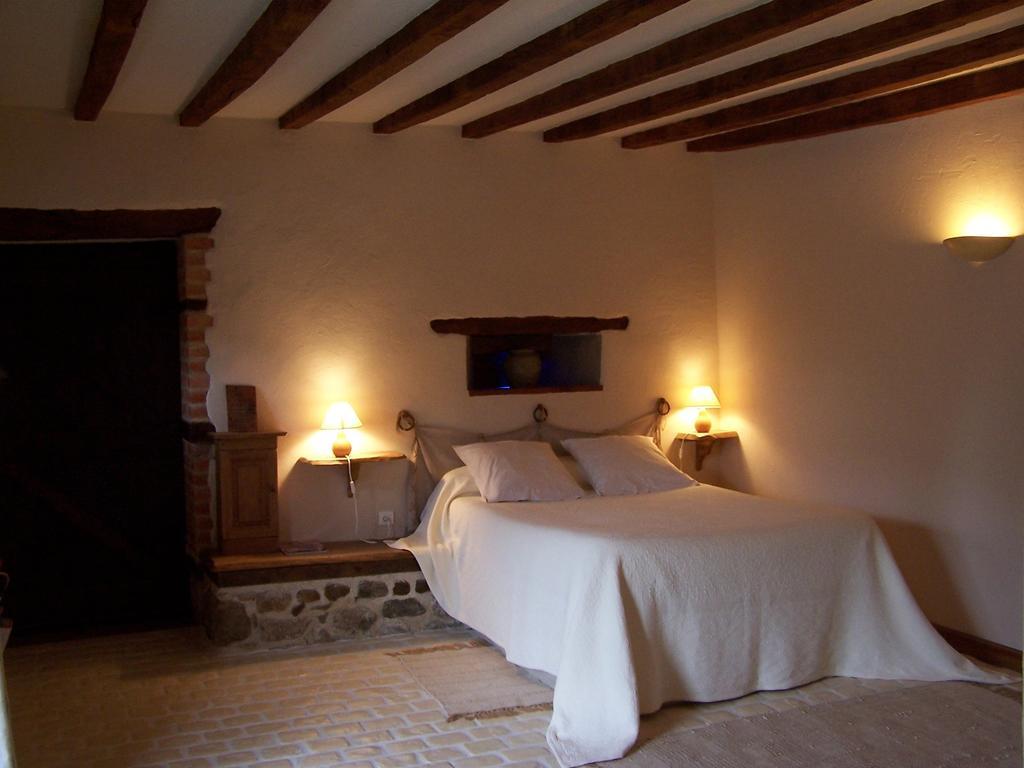 Domaine Des Maillets Bed and Breakfast Blot-l'Eglise Δωμάτιο φωτογραφία