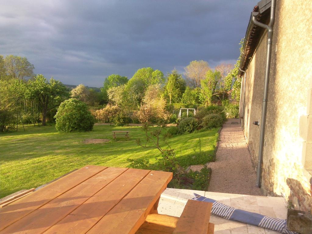 Domaine Des Maillets Bed and Breakfast Blot-l'Eglise Εξωτερικό φωτογραφία